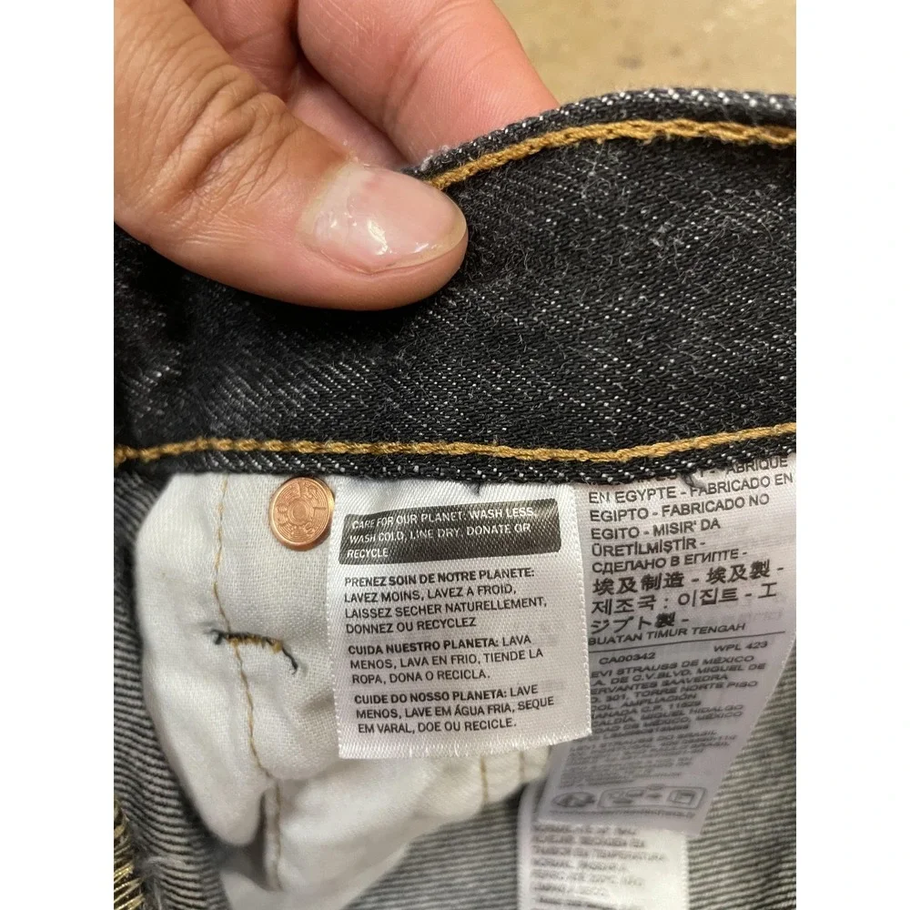 Levis 501 Jeans Mens 30x30 Dark Blue Denim Button Fly Straight Leg Shrink-to-Fit
